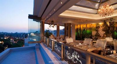 آتنیان کالیرهو اکسکلوسیو هتل