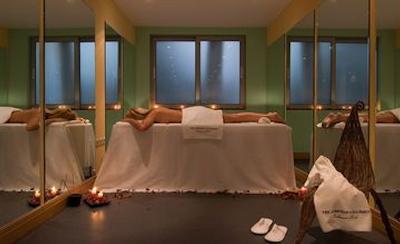 آتنیان کالیرهو اکسکلوسیو هتل