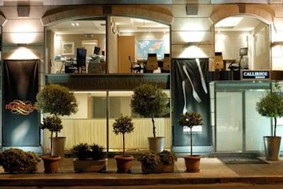 آتنیان کالیرهو اکسکلوسیو هتل