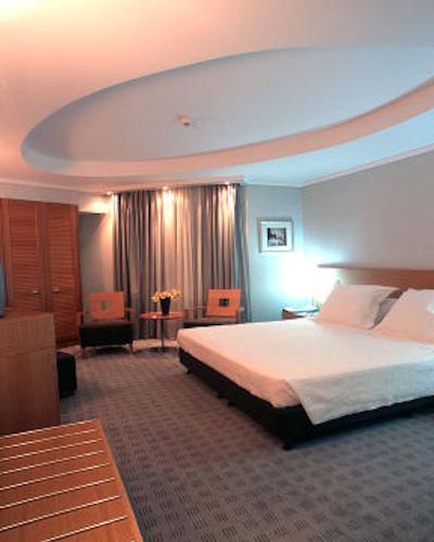 آتنیان کالیرهو اکسکلوسیو هتل