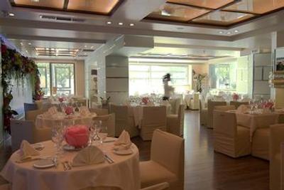 آتنیان کالیرهو اکسکلوسیو هتل