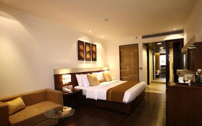 شروانی نهرو پلیس