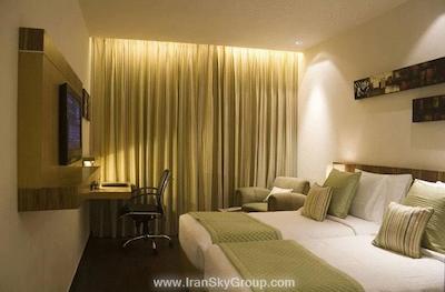 شروانی نهرو پلیس