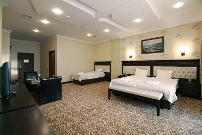 نیو باکو هتل