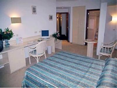 فلوریس ارلکواین گرند پلیس