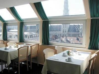 فلوریس ارلکواین گرند پلیس