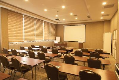 دیوان اکسپرس باکو