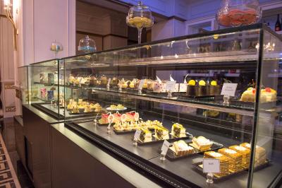 دیوان اکسپرس باکو