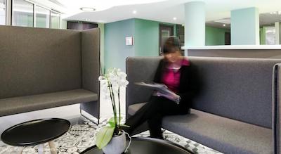 آیبیس استایلز لیون کانفلوئنس