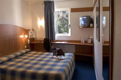 آیبیس استایلز لیون کانفلوئنس