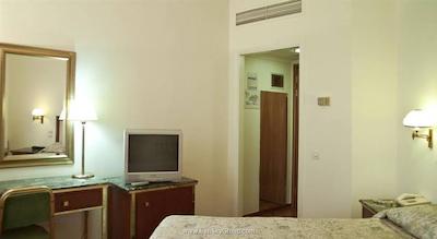 بست وسترن ایلیزیا