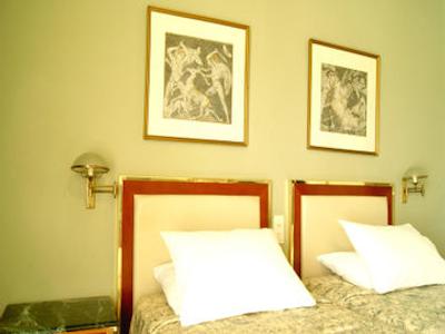 بست وسترن ایلیزیا