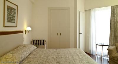 بست وسترن ایلیزیا