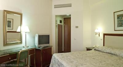 بست وسترن ایلیزیا