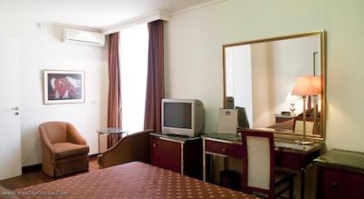 بست وسترن ایلیزیا