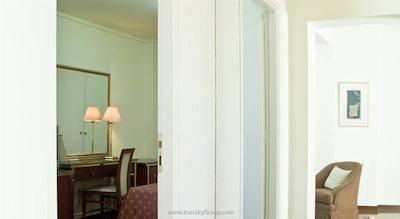 بست وسترن ایلیزیا