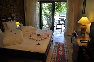 ال وینو هتل اند سوئیتس