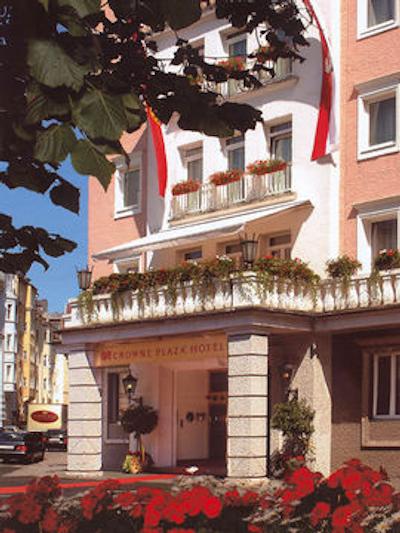 کراون پلازا د پیتر