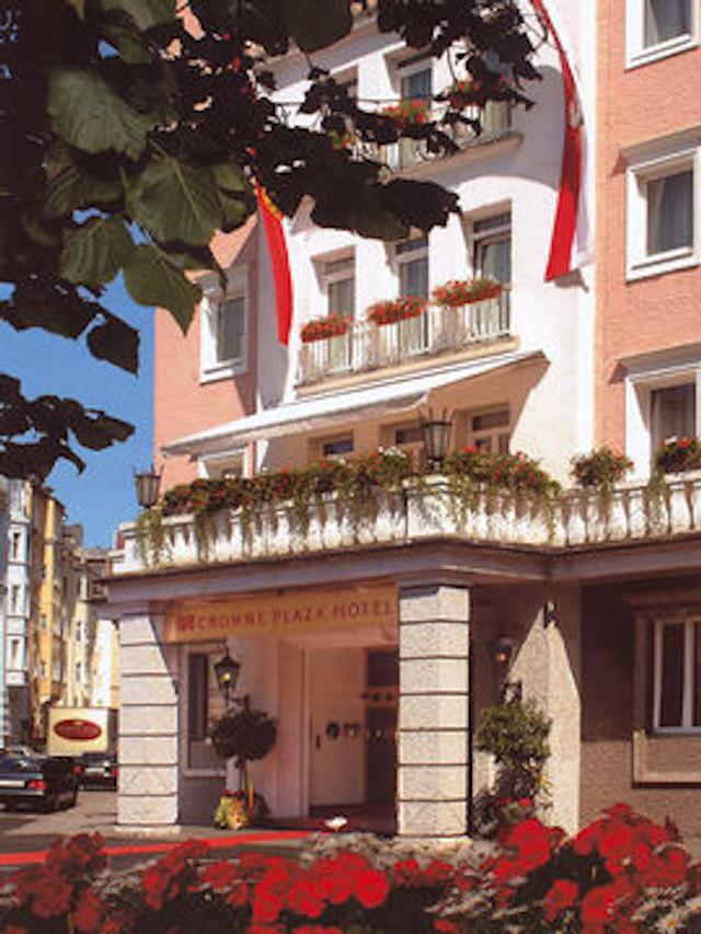 کراون پلازا د پیتر