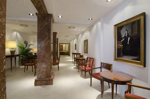 کراون پلازا د پیتر