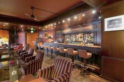 کراون پلازا د پیتر