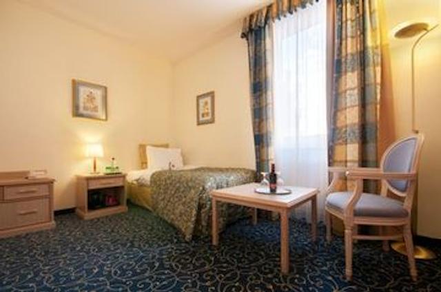 کراون پلازا د پیتر