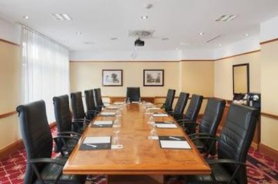 کراون پلازا د پیتر