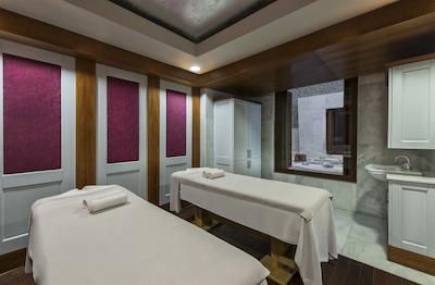 هیلتون دالامان ساریگرم ریزورت اند اسپا