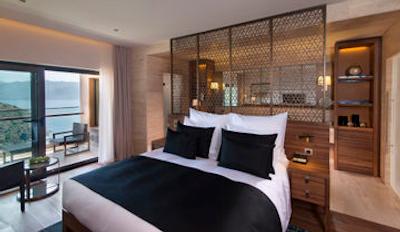 دی ماریس بی (دی-هتل ماریس سابق)