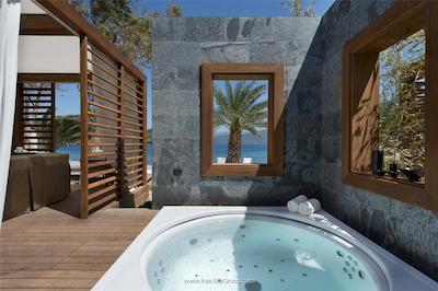 دی ماریس بی (دی-هتل ماریس سابق)