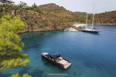 دی ماریس بی (دی-هتل ماریس سابق)