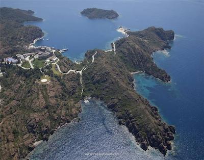 دی ماریس بی (دی-هتل ماریس سابق)