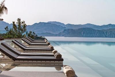 دی ماریس بی (دی-هتل ماریس سابق)