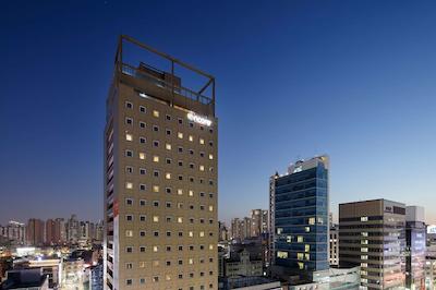 رامادا انکور سئول دانگدامون