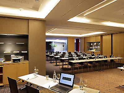 پولمن بارسلونا اسکیپر