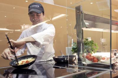 لیندنر هتل ام بلودر