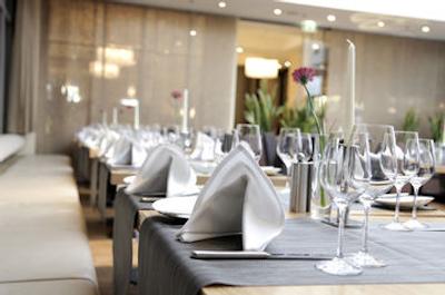 لیندنر هتل ام بلودر