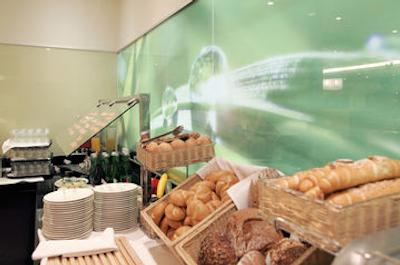 لیندنر هتل ام بلودر