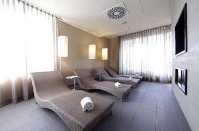 لیندنر هتل ام بلودر