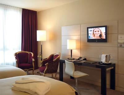 لیندنر هتل ام بلودر