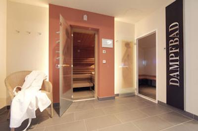 لیندنر هتل ام بلودر