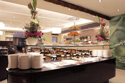 لیندنر هتل ام بلودر