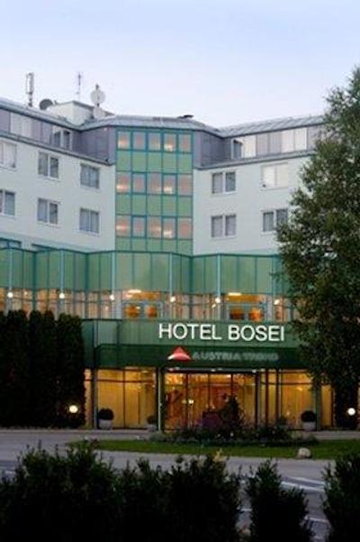 آستریا ترند بوسی