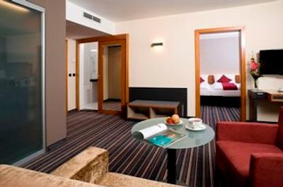 آستریا ترند بوسی