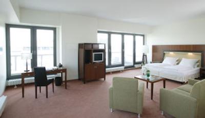 ان ‌اچ برلین سیتی وست