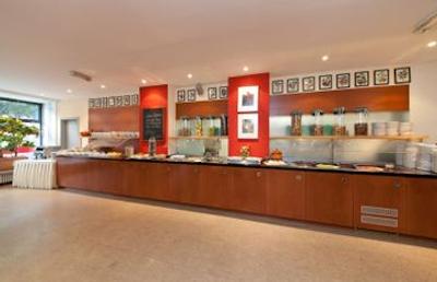 نووم هتل الدیا برلین