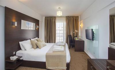 امورگوس بوتیک هتل