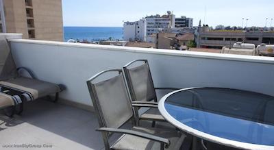 امورگوس بوتیک هتل