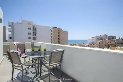 امورگوس بوتیک هتل