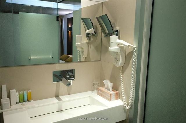 امورگوس بوتیک هتل